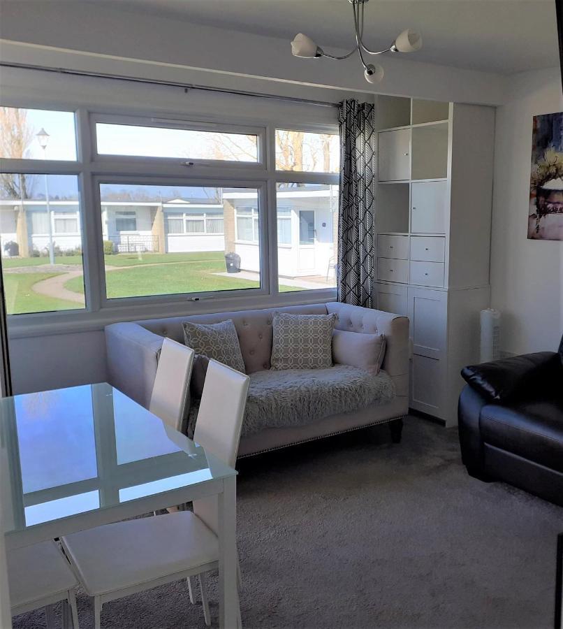 Fabulous 2 Bedroom Dog Friendly Chalet 5 Min Walk To Beach, Nr Gt Yarmouth & Norfolk Broads Scratby Εξωτερικό φωτογραφία