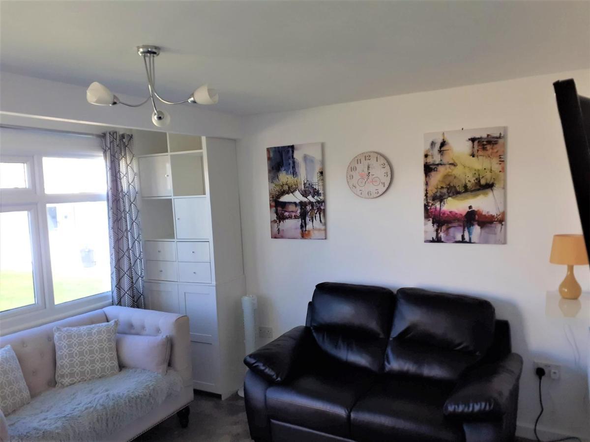 Fabulous 2 Bedroom Dog Friendly Chalet 5 Min Walk To Beach, Nr Gt Yarmouth & Norfolk Broads Scratby Εξωτερικό φωτογραφία